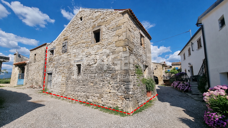 Istria&comma; Dragu&cacute;&comma; stone stable for reconstruction