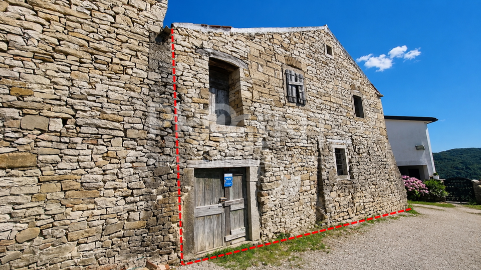 Istria&comma; Dragu&cacute;&comma; stone stable for reconstruction