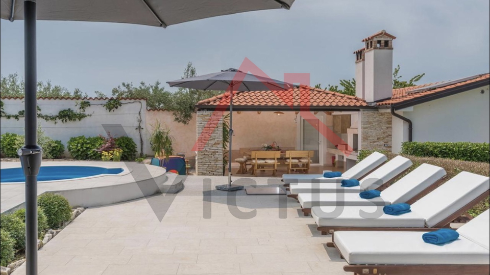 ROVINJ - villa with pool and large garden