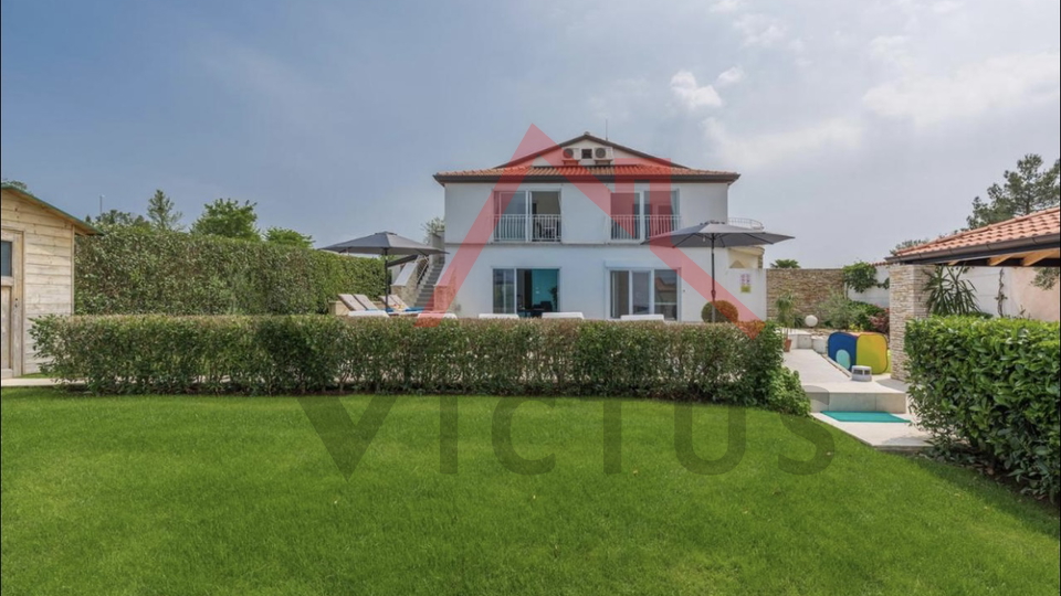 ROVINJ - villa with pool and large garden