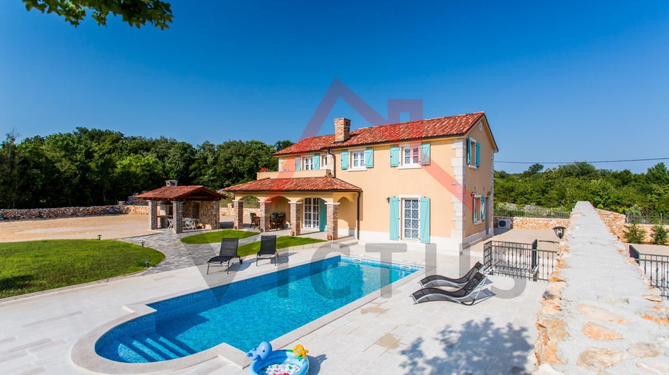 DOBRINJ, KRAS - two Mediterranean villas surrounded by greenery