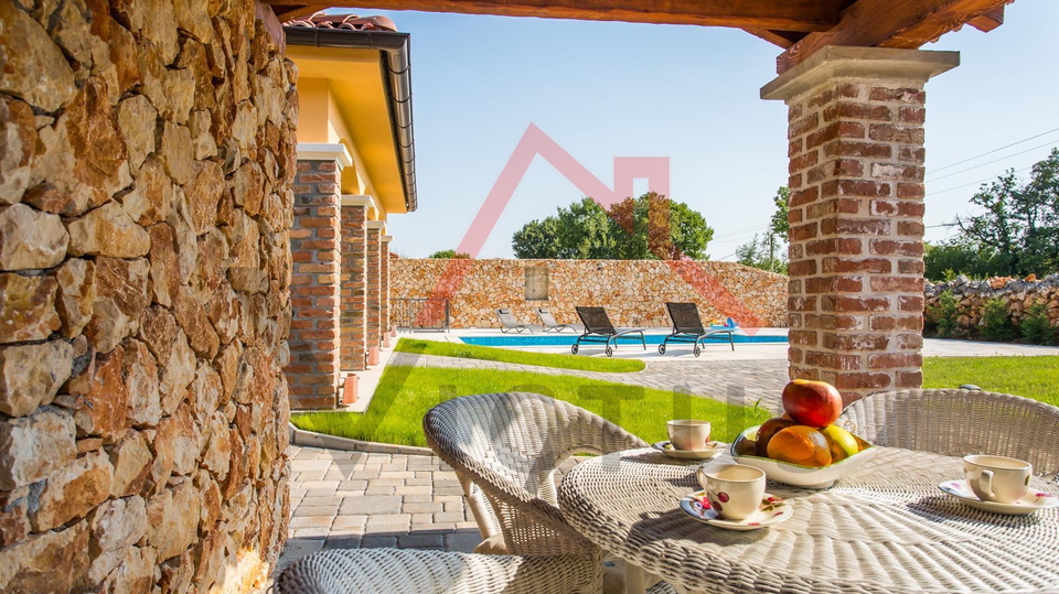 DOBRINJ, KRAS - two Mediterranean villas surrounded by greenery