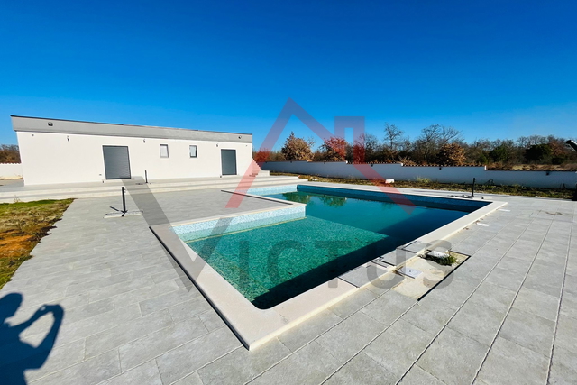 POREČ, UMGEBUNG - Erdgeschoss mit Pool und Grundstück 1300m2