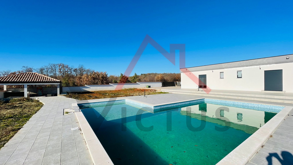 POREČ, UMGEBUNG - Erdgeschoss mit Pool und Grundstück 1300m2