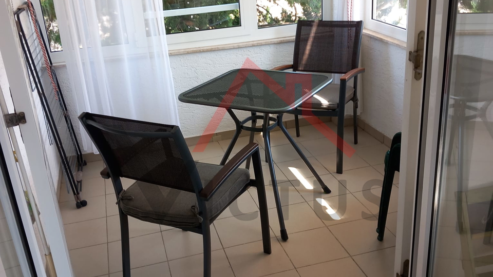 NOVI VINODOLSKI - 1 Zimmerwohnung mit Wohnzimmer, 50 m vom Meer, 34 m2