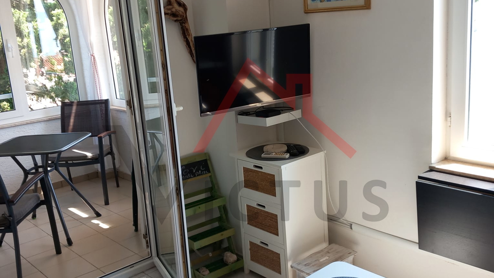 NOVI VINODOLSKI - 1 Zimmerwohnung mit Wohnzimmer, 50 m vom Meer, 34 m2