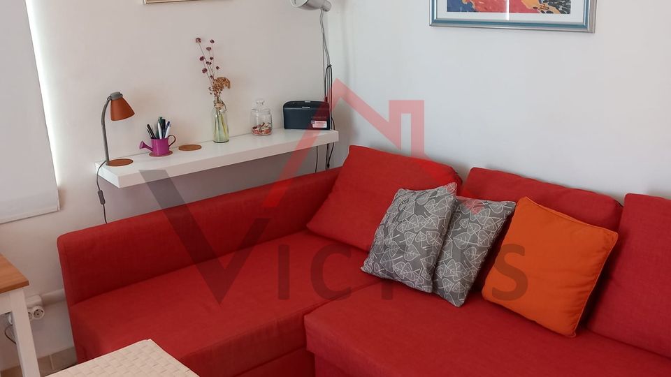 NOVI VINODOLSKI - 1 Zimmerwohnung mit Wohnzimmer, 50 m vom Meer, 34 m2