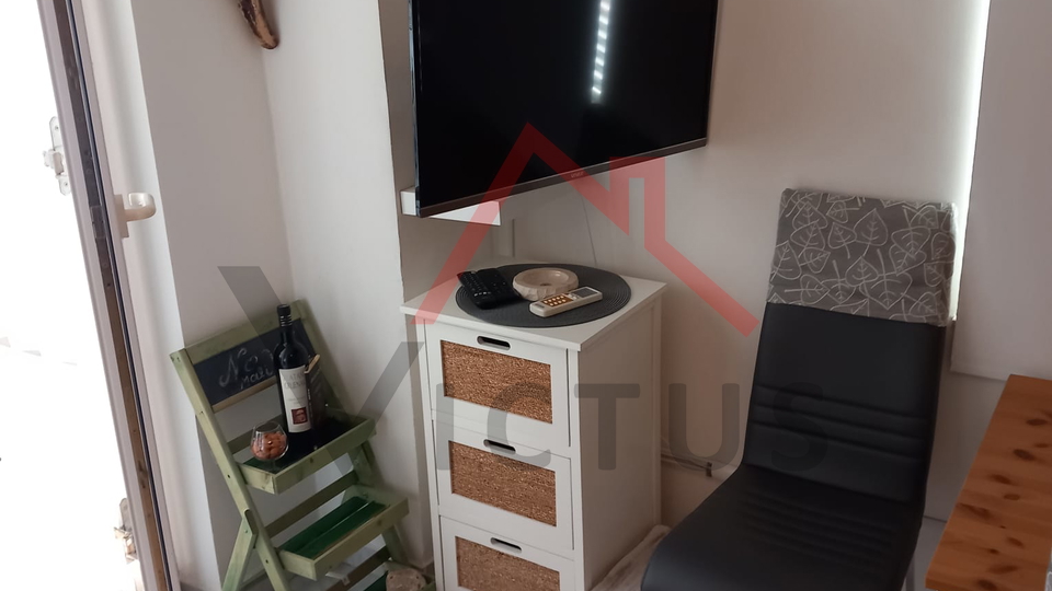 NOVI VINODOLSKI - 1 Zimmerwohnung mit Wohnzimmer, 50 m vom Meer, 34 m2