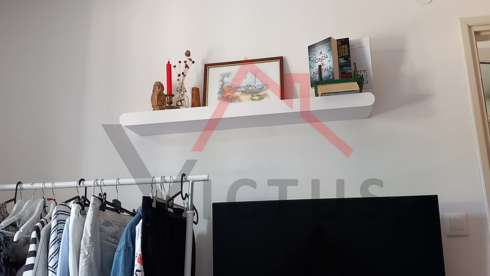 NOVI VINODOLSKI - 1 Zimmerwohnung mit Wohnzimmer, 50 m vom Meer, 34 m2