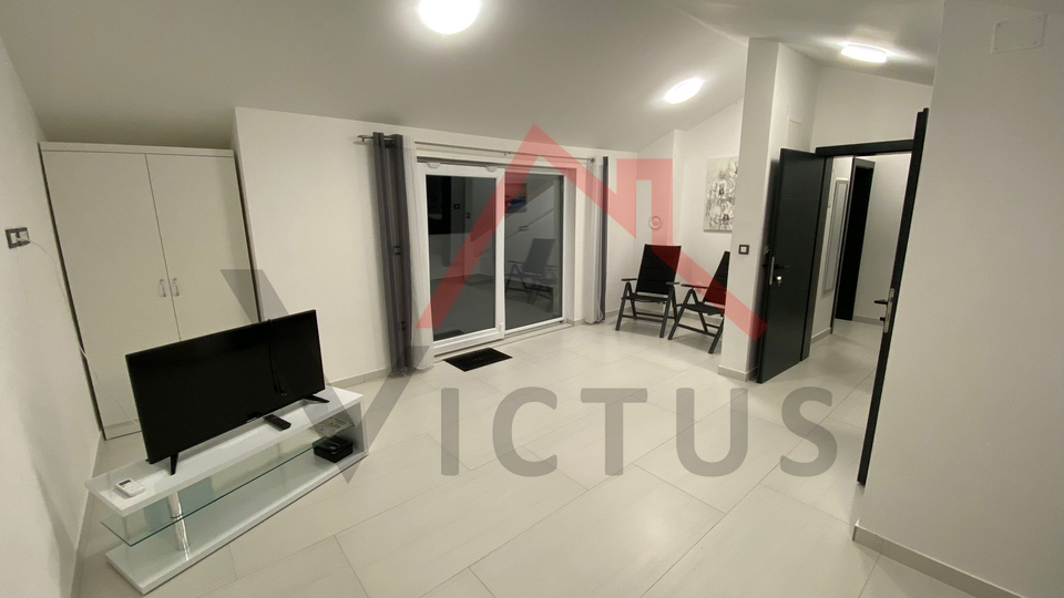 BRIBIR - 2 Schlafzimmer, Wohnung mit Terrasse, 75 m2