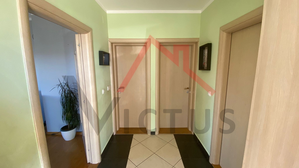 CRIKVENICA - 2 Schlafzimmer, Apartment mit Meerblick, 68 m2