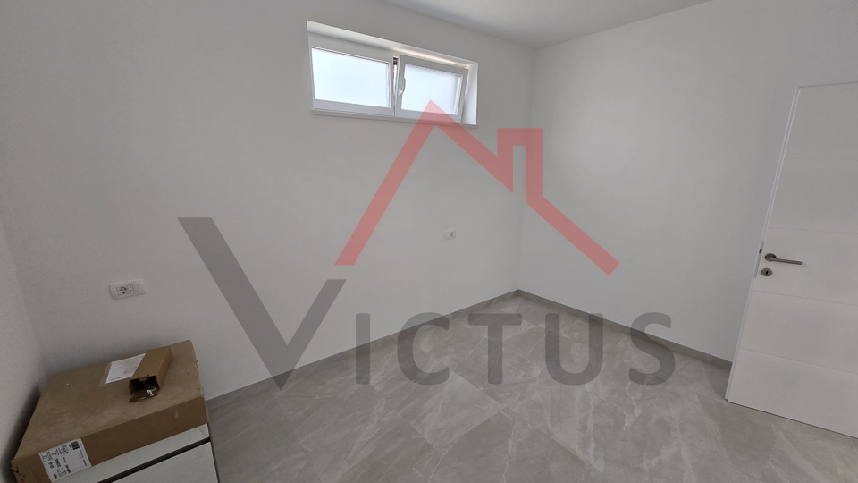 CRIKVENICA - 2 Schlafzimmer + Badezimmer, Erdgeschoss, 72 m2