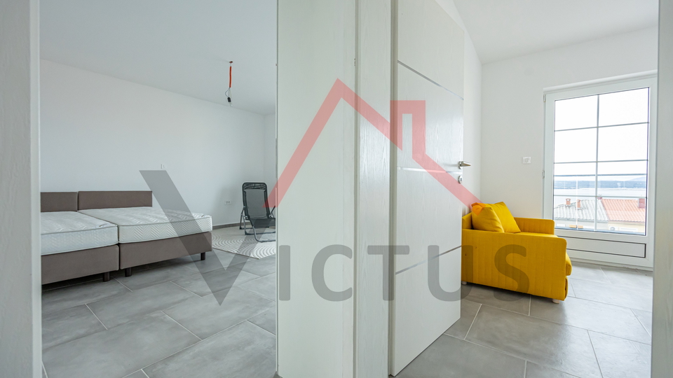 CRIKVENICA - 2 Schlafzimmer + Badezimmer, Wohnung mit offenem Meerblick und Parkplatz, 64 m2