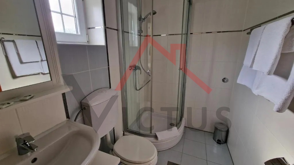 CRIKVENICA - 2 Schlafzimmer, Apartment mit Balkon und Meerblick, 101 m2