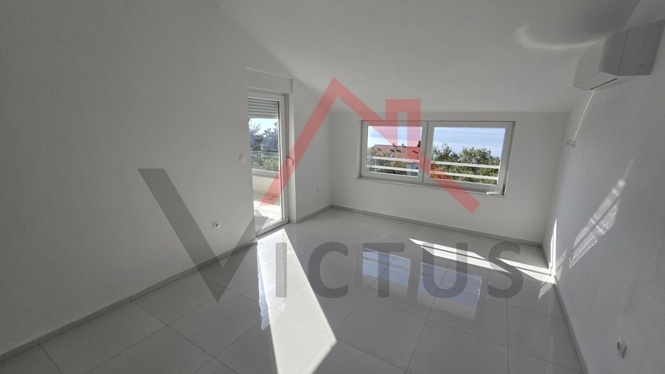 CRIKVENICA - Two-story apartment in a new building, 150 meters from the sea, 108 m2