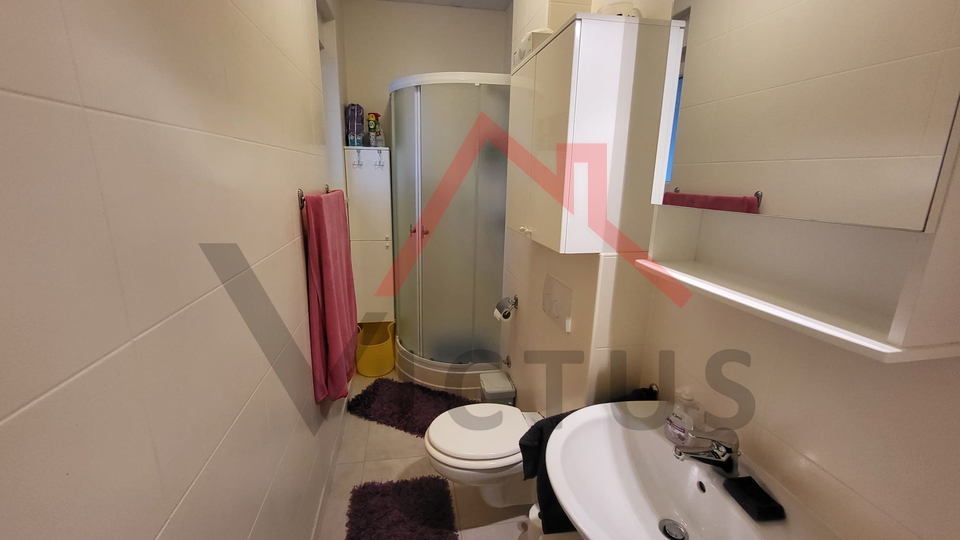 CRIKVENICA - 1 Schlafzimmer + Badezimmer, Wohnung mit Pool, 38 m2