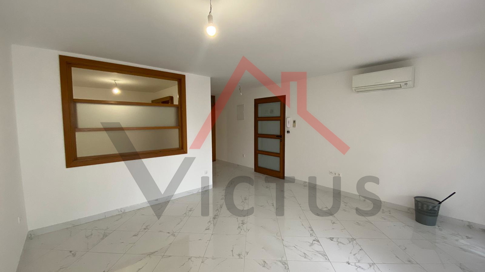 CRIKVENICA - 1 Schlafzimmer + Badezimmer, 250 m vom Meer entfernt, 42 m2