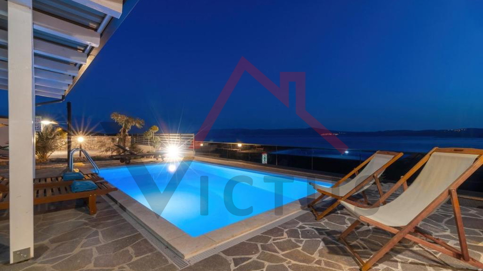 SELCE - Ku&cacute;a s bazenom i panoramskim pogledom na more