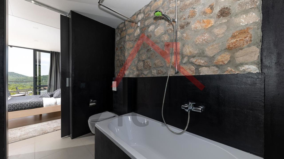 GRIŽANE - Moderna villa in pietra con piscina