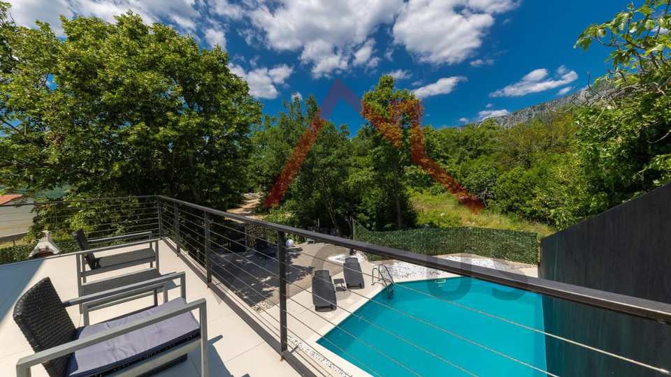 GRIŽANE - Moderna villa in pietra con piscina