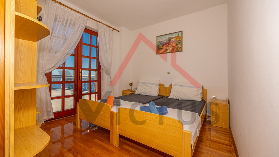 CRIKVENICA - Two houses with a swimming pool and an olive grove