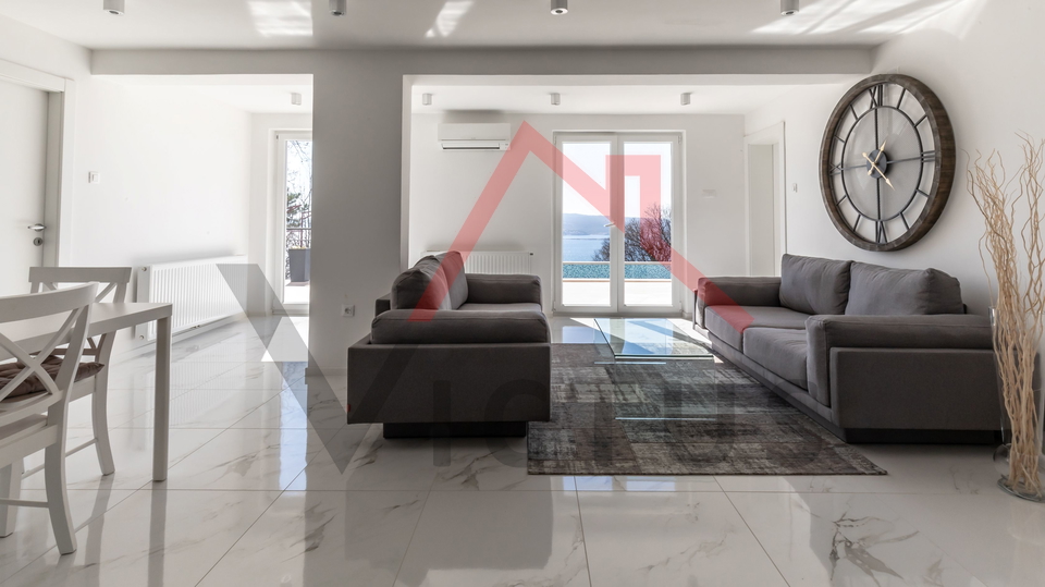 CRIKVENICA - Casa con 4 unit&agrave; abitative e piscina