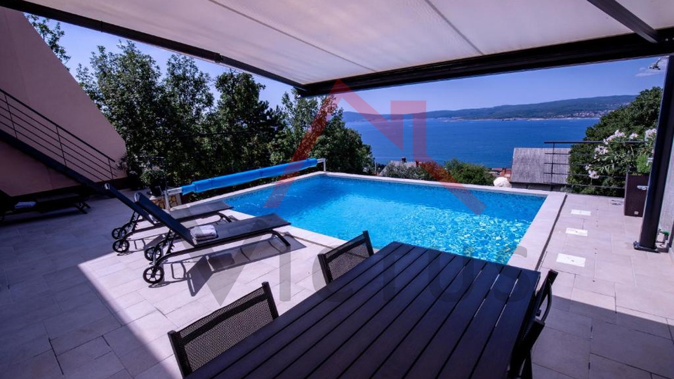 CRIKVENICA - Casa con 4 unit&agrave; abitative e piscina