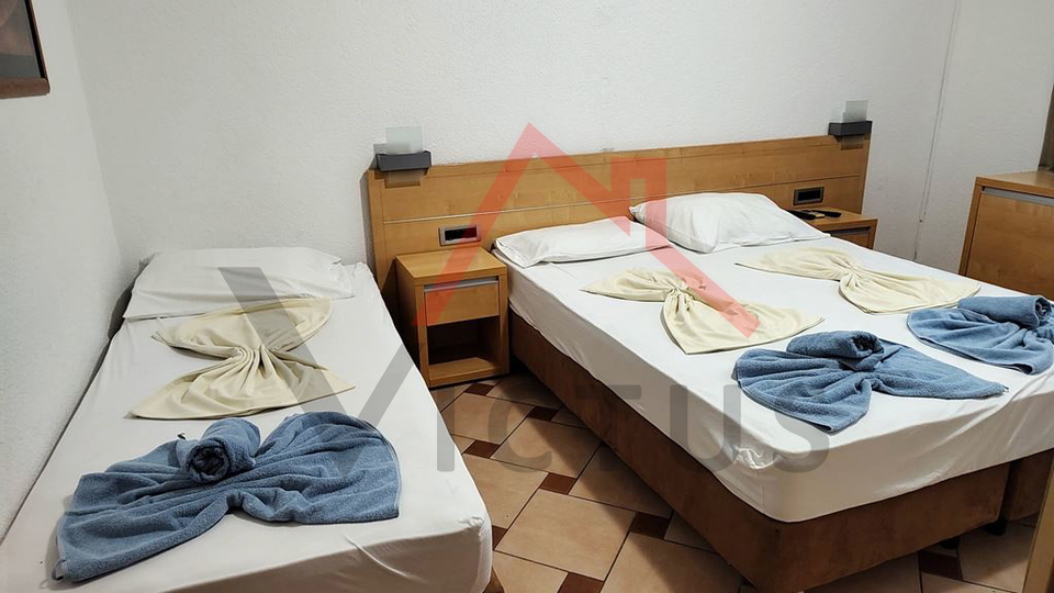 CRIKVENICA - Guesthouse with restaurant, 30 meters from the sea