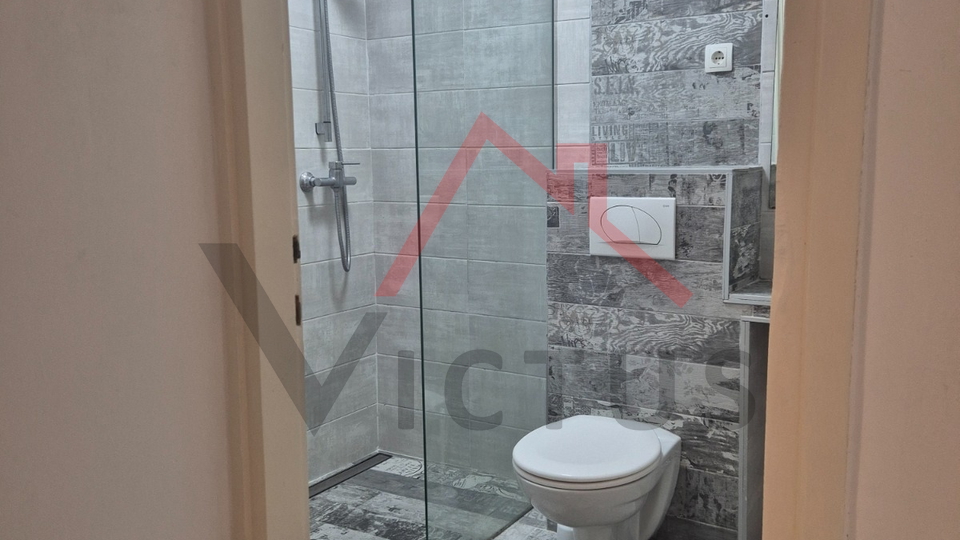 KRALJEVICA &ndash; Gar&ccedil;onniere&comma; 100 Meter vom Strand entfernt&comma; 28 m&sup2;