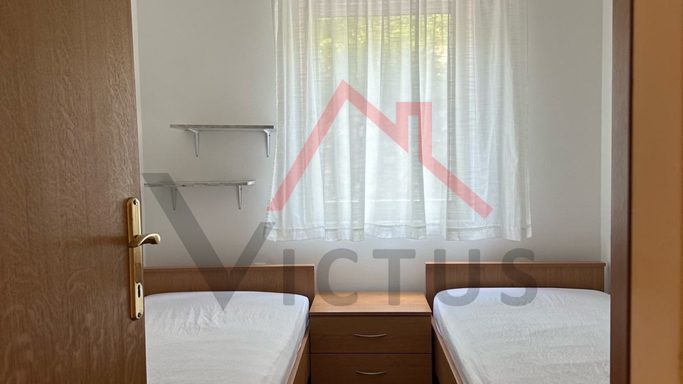 CRIKVENICA - 2S+DB, stan s lođom, 56 m2