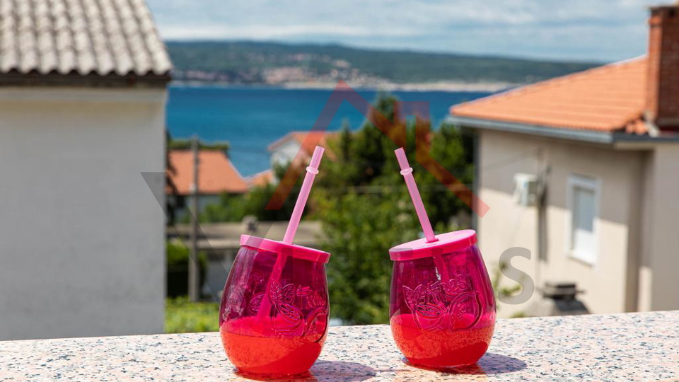 CRIKVENICA - House with 3 apartments&comma; 150 m from the sea