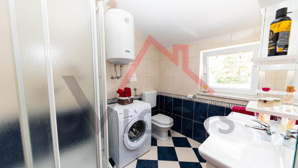 CRIKVENICA - House with 3 apartments&comma; 150 m from the sea