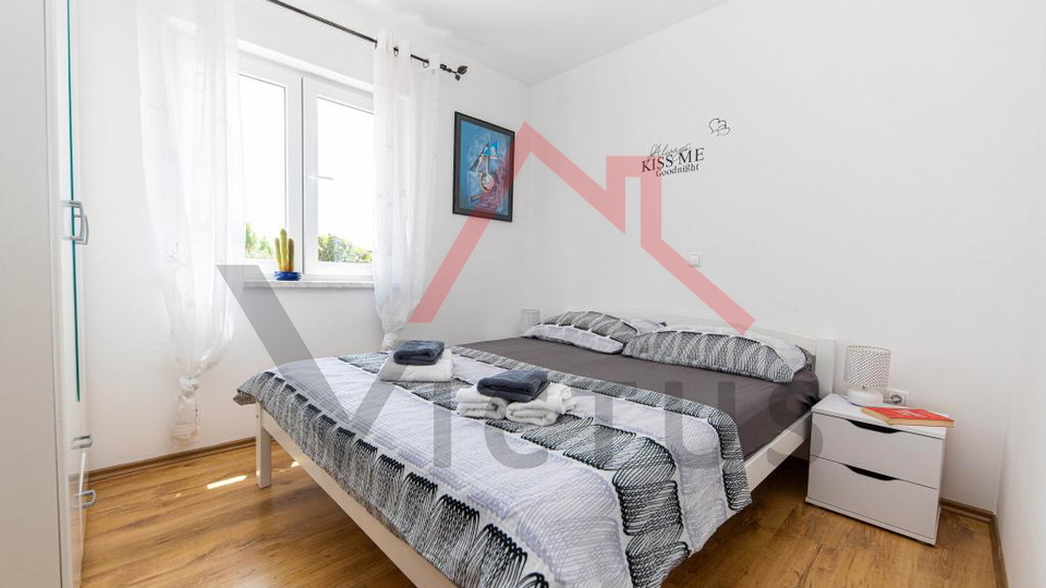 CRIKVENICA - House with 3 apartments&comma; 150 m from the sea