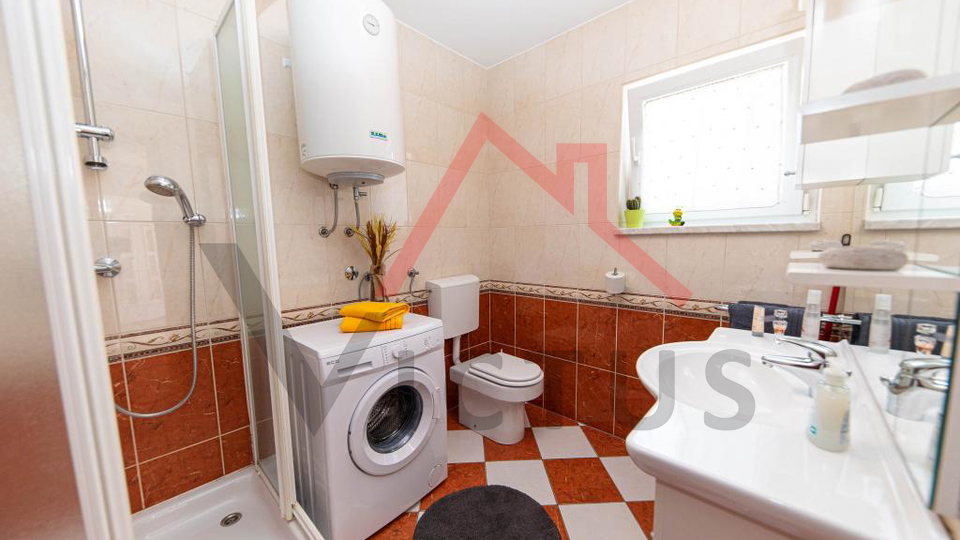 CRIKVENICA - House with 3 apartments&comma; 150 m from the sea