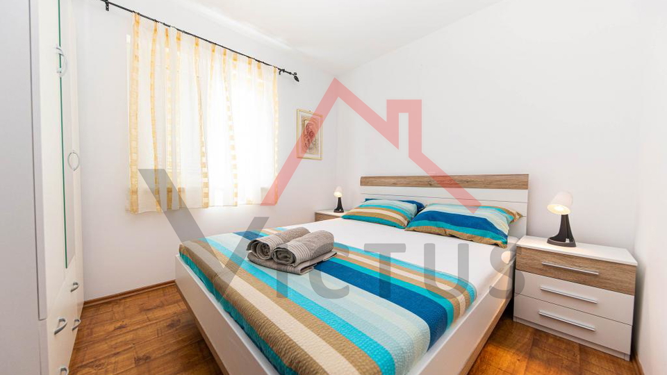 CRIKVENICA - House with 3 apartments&comma; 150 m from the sea