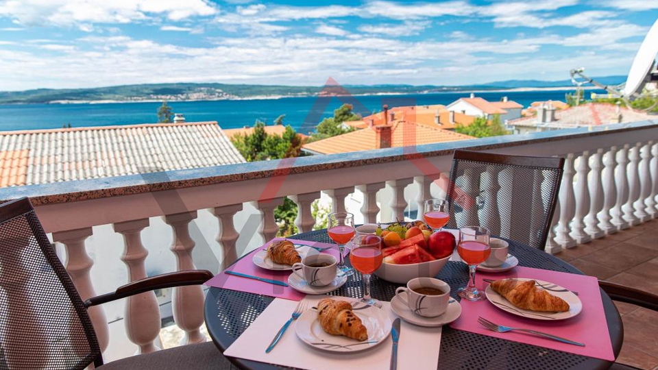 CRIKVENICA - House with 3 apartments&comma; 150 m from the sea