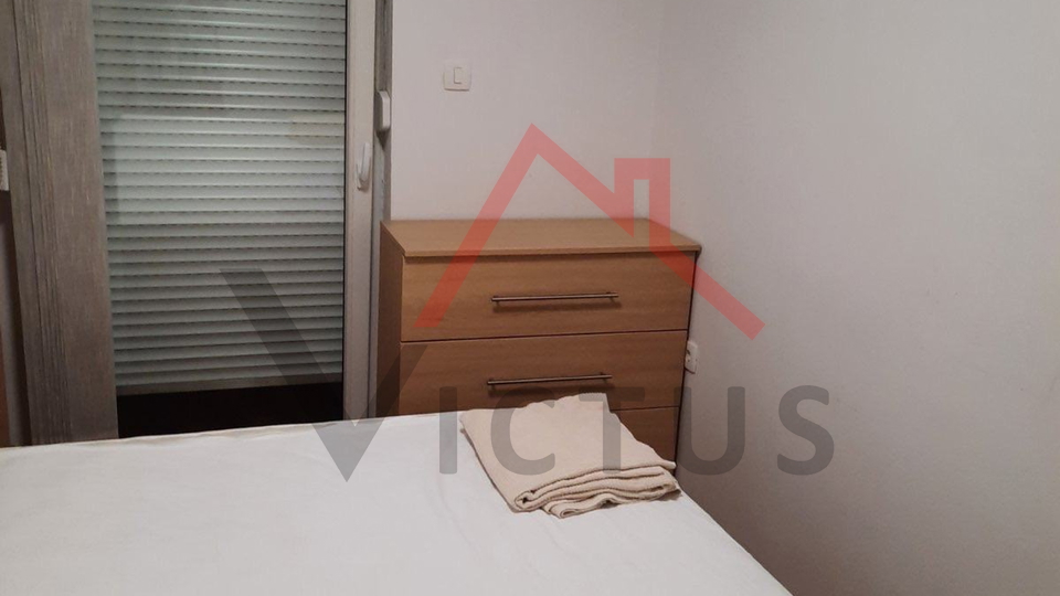 NOVI VINODOLSKI - Stan u prizemlju, 51 m2