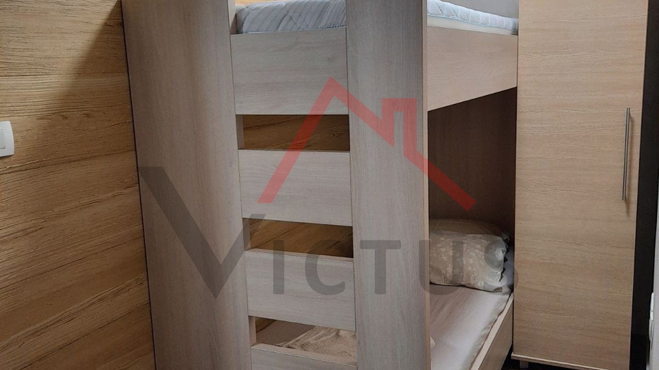NOVI VINODOLSKI - Stan u prizemlju, 51 m2