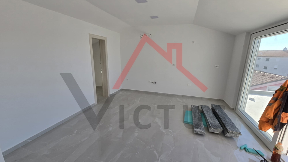 CRIKVENICA - 3S+DB, Wohnung mit großzügiger Terrasse, 100 m2