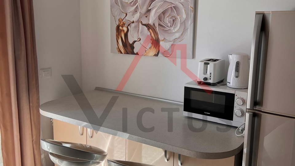 SELCE - Apartman s prostranom terasom, prvi red do mora