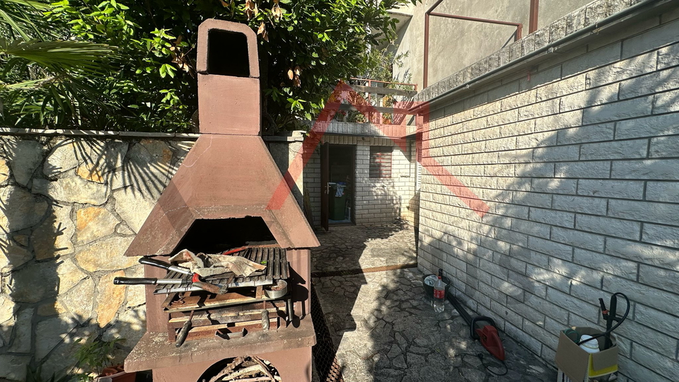 DRAMALJ - 2 camere + soggiorno, 80 m dal mare