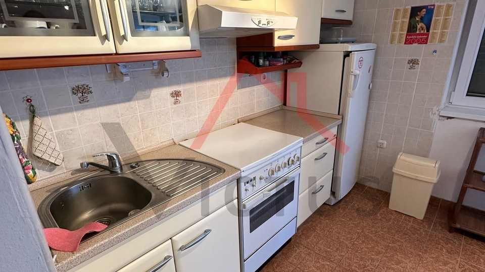 DRAMALJ - 2 camere + soggiorno, 80 m dal mare