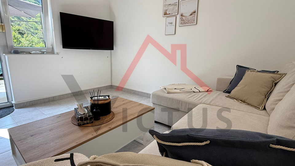 CRIKVENICA - 2S+DB, appartamento con terrazza, 53 m2