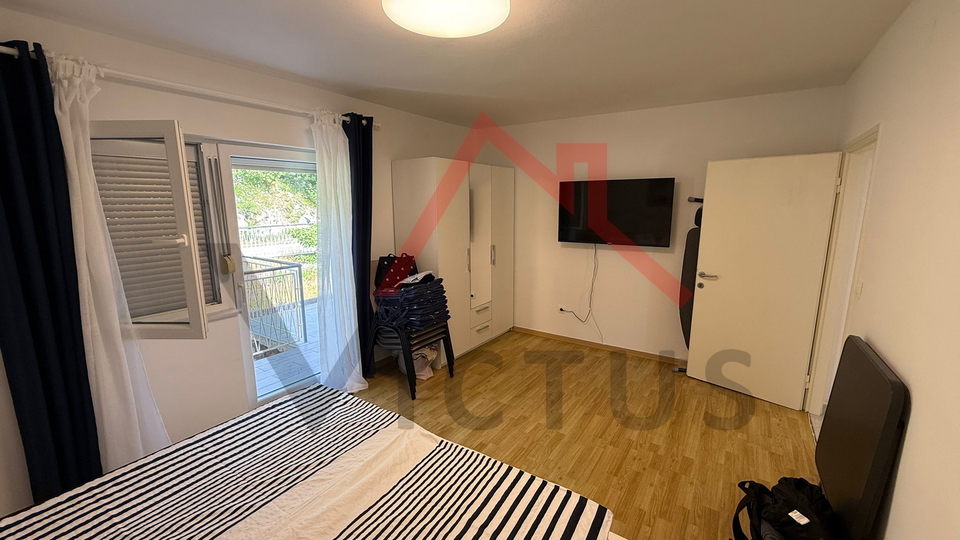 CRIKVENICA - 2S+DB, appartamento con terrazza, 53 m2