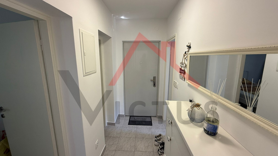 CRIKVENICA - 2S+DB, appartamento con terrazza, 53 m2