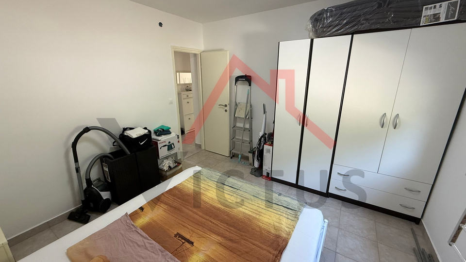 CRIKVENICA - 2S+DB, appartamento con terrazza, 53 m2