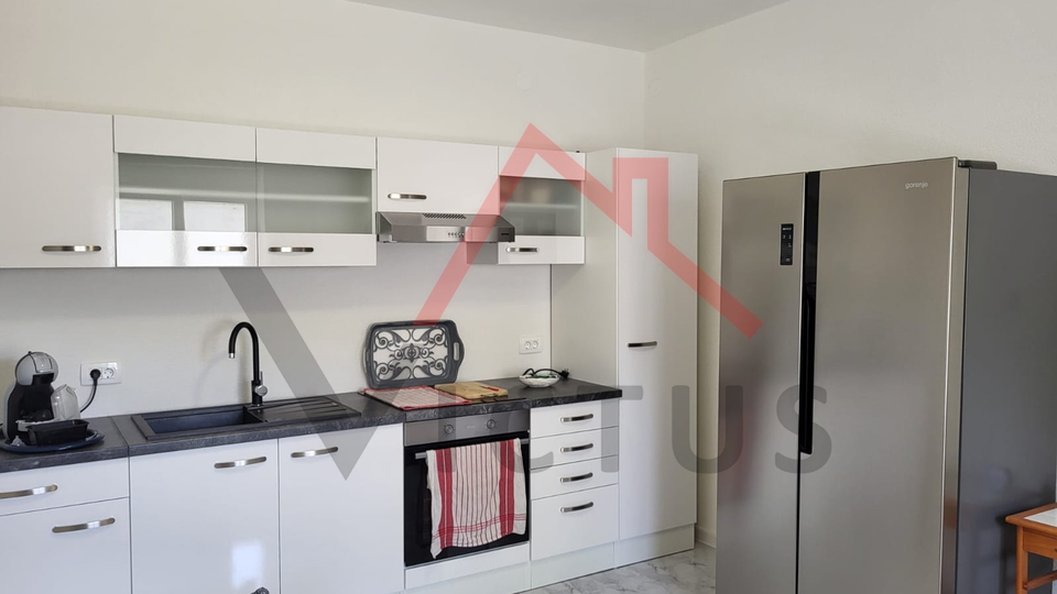 BRIBIR - Samostojeća kuća s garažom