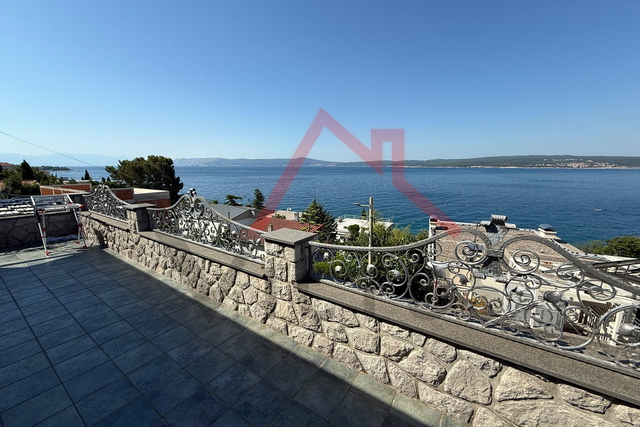 CRIKVENICA - Freistehendes Haus, 50 m vom Meer entfernt