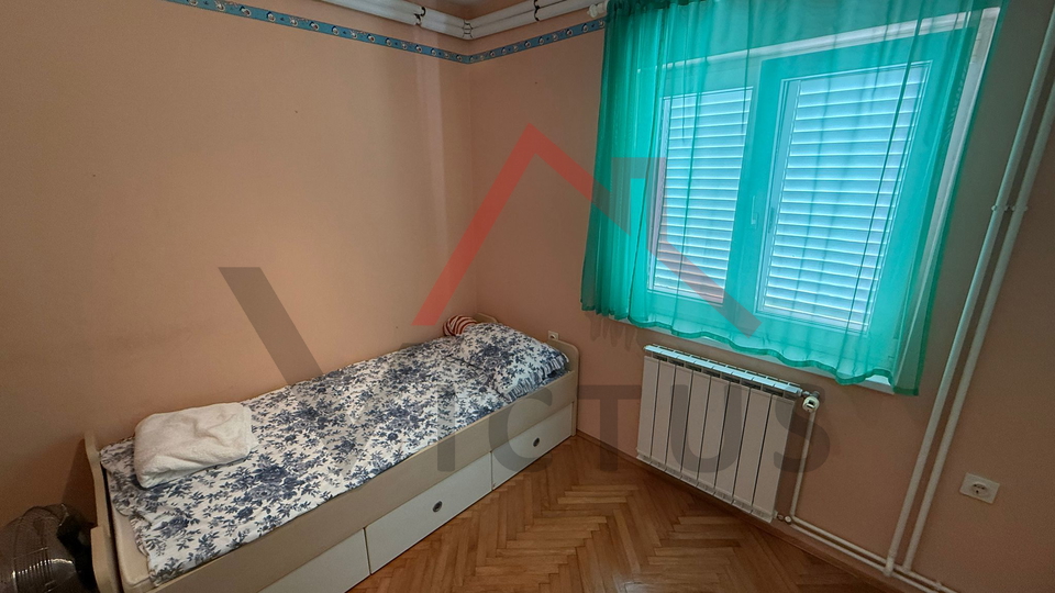 CRIKVENICA - Detached house, 50 m from the sea