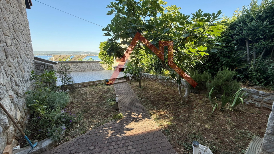 CRIKVENICA - 3 unità abitative, a 50 m dal mare